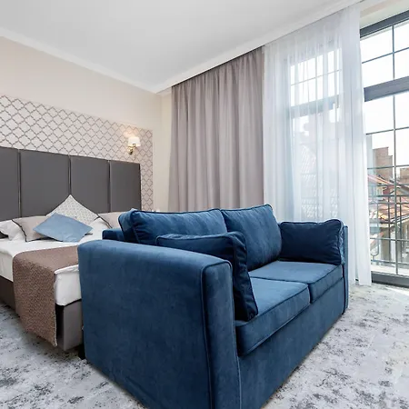 Grand Solis منزل للإقامة سفينويتشي