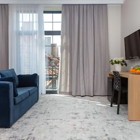 Grand Solis منزل للإقامة سفينويتشي