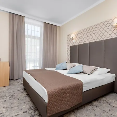 Grand Solis منزل للإقامة سفينويتشي