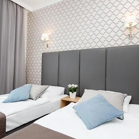 Grand Solis سفينويتشي